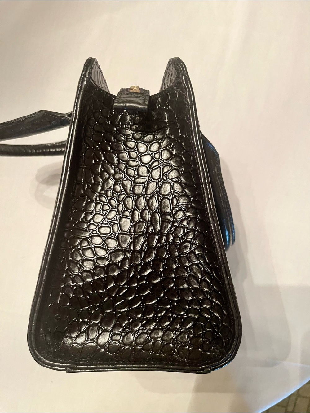 Brahmin Black Cami Satchel with Gold Hardware EUC - Picture 3 of 12